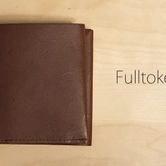 「Fulltokeydell」という鍵をしまえる財布が便利！薄いのにカードもお金も結構入ります！