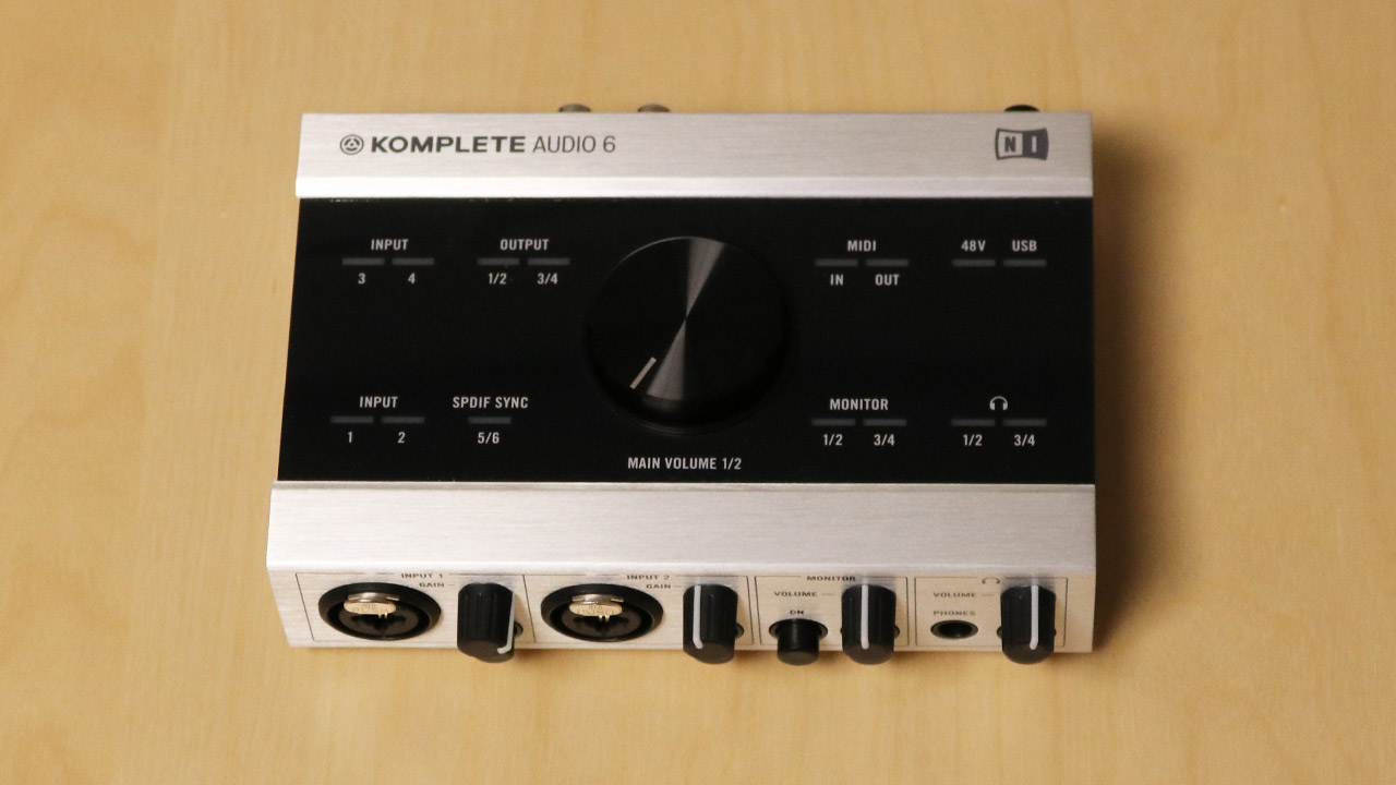 komplete-audio-6-douki-03