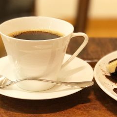 【閉店】グランツリー武蔵小杉3Fの「白ヤギ珈琲店」が雰囲気良くて長居できそうなカフェだった