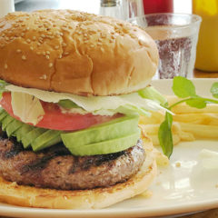 関連記事『レストランのようなハンバーガー屋さん「ホームワークス」でアボカドバーガーをいただきました』のサムネイル画像