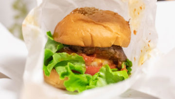 【閉店】デリバリー・テイクアウト専門ハンバーガー屋「フクヨシ」の黒毛和牛とろけるバーガーがうまかった！