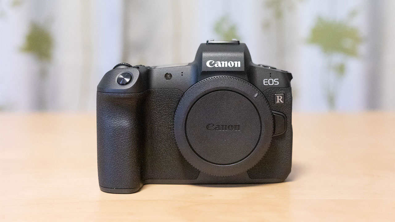 Canonのフルサイズミラーレスカメラ「EOS R」を購入した理由と所感