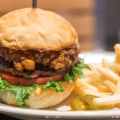 池袋「Viva la Burger(ビバラバーガー)」のレッドホットチリバーガーがうまかった！