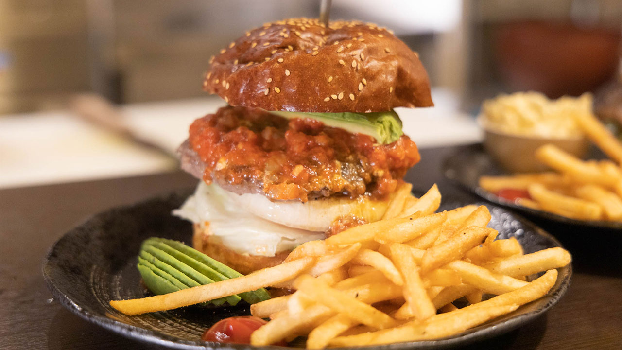 白金のpampa burgerが渋谷に移転した「Kan’s Kitchen」がさらに移転すると聞いてハンバーガー食べてきました！