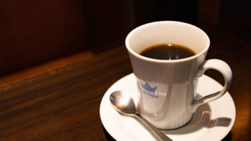 焙煎度合いと抽出方法の違う2種類のコーヒーが楽しめる「OSLO COFFEE」 焙煎度合いと抽出方法の違う2種類のコーヒーが楽しめる「OSLO COFFEE」