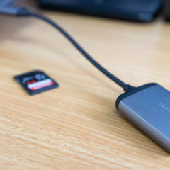 USB-C接続でUHS-II対応「Satechi」のカードリーダーが便利！microSDカードにも対応！