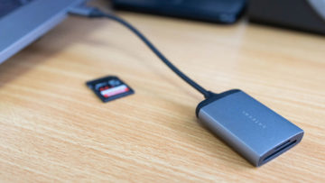 USB-C接続でUHS-II対応「Satechi」のカードリーダーが便利！microSDカードにも対応！