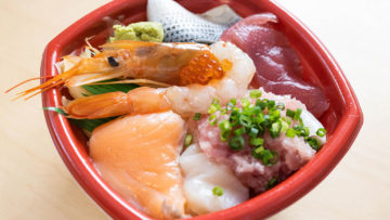 武蔵小山「いただき丼丸」の海鮮丼が安くて種類も豊富！ランチテイクアウトの選択肢の一つに！
