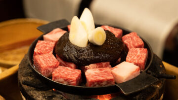 横浜牛鍋の元祖「太田なわのれん」で牛鍋とすき焼きをいただきました！どちらもうますぎ！