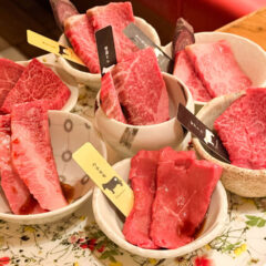 新宿三丁目「熟成和牛焼肉エイジング・ビーフ TOKYO」の焼肉、うますぎ