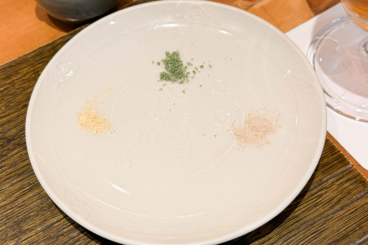 天七のランチコースで用意された3種類の塩