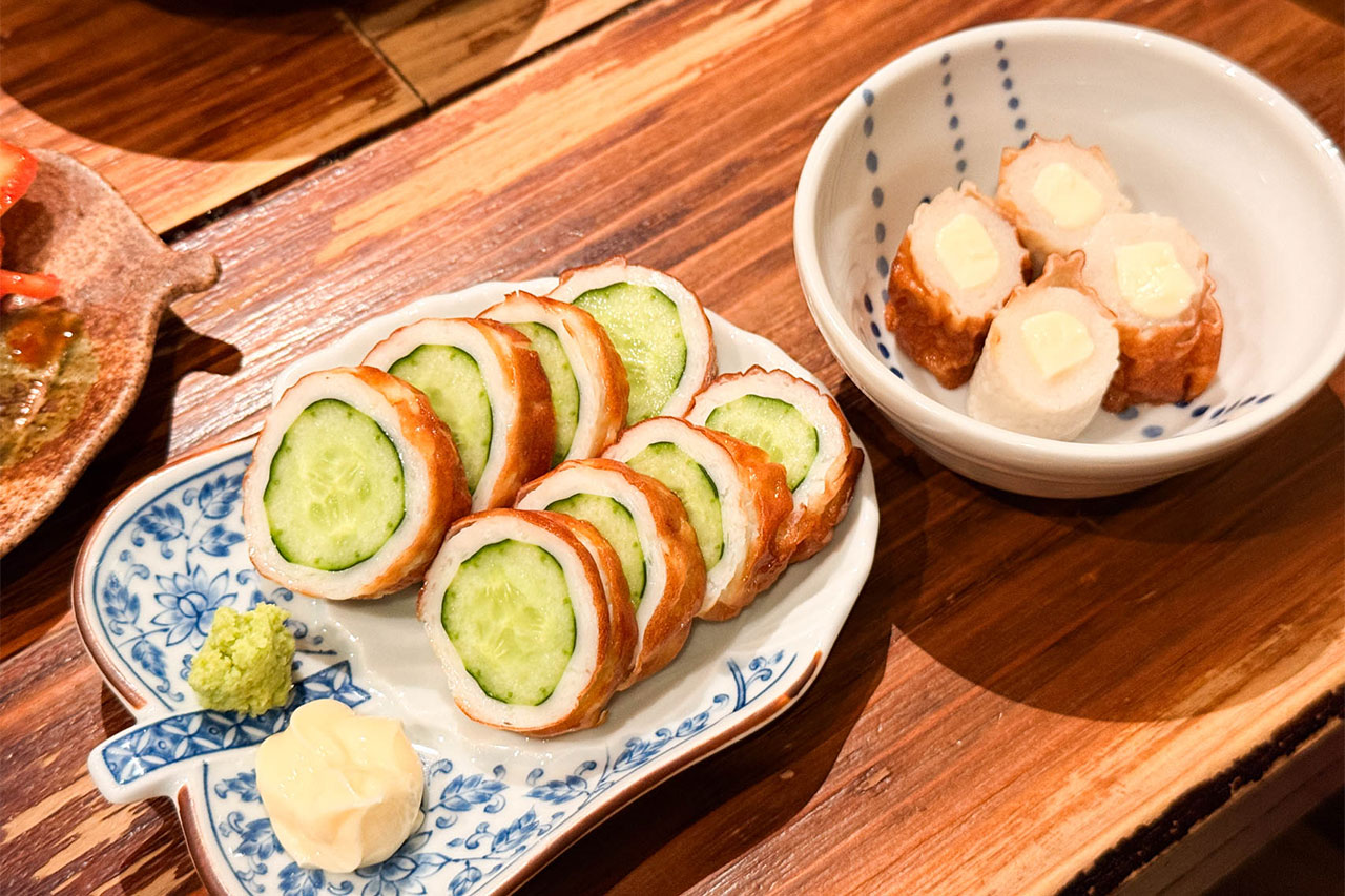 チーズときゅうりを入れたちくわの一品料理