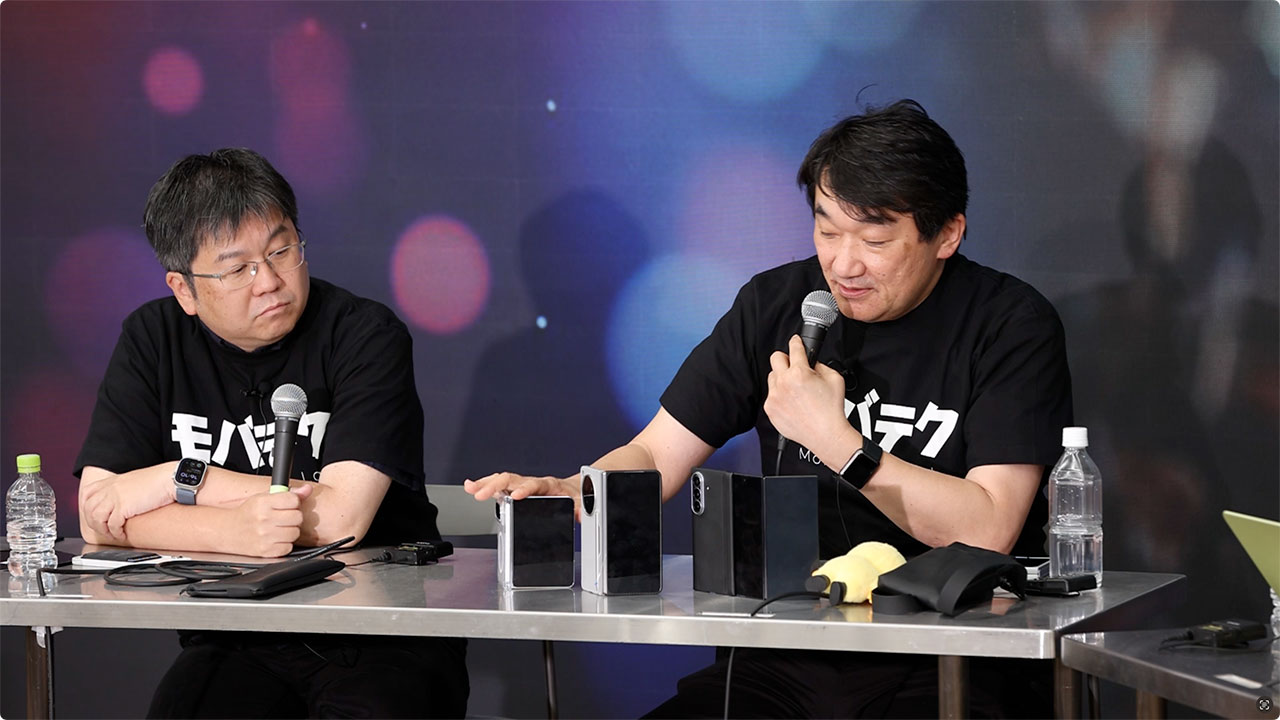 モバテクTシャツ姿の山根博士が登場したYouTube限定公開収録の様子